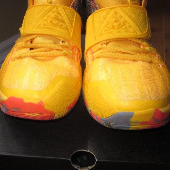 Nike (Size 11) Kyrie 6 Preheat Beijing - Picture 3 of 9